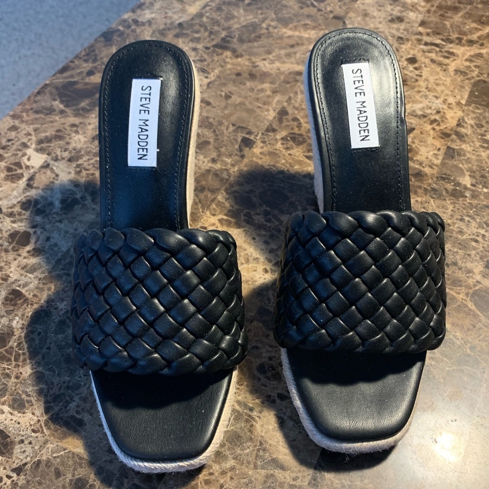 Steve Madden Black Wedges
